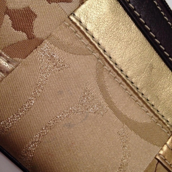 COACH METALLIC PATCHWORK WRISTLET WALLET